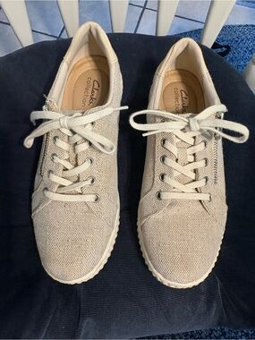 Clarks Beige Canvas Lace-Up Sneakers with Side Zip